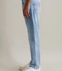 Jeans model Linus slim taps toelopend