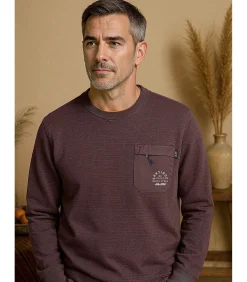 Marineblauw heren T-shirt met lange mouwen en borstzakje