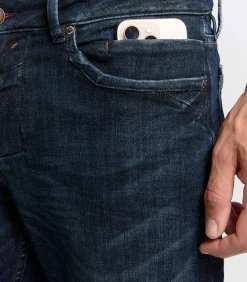 Relaxed fit jeans