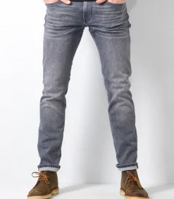 Russel Regular Tapered Fit Jeans