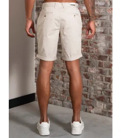 Signature chino short - putty