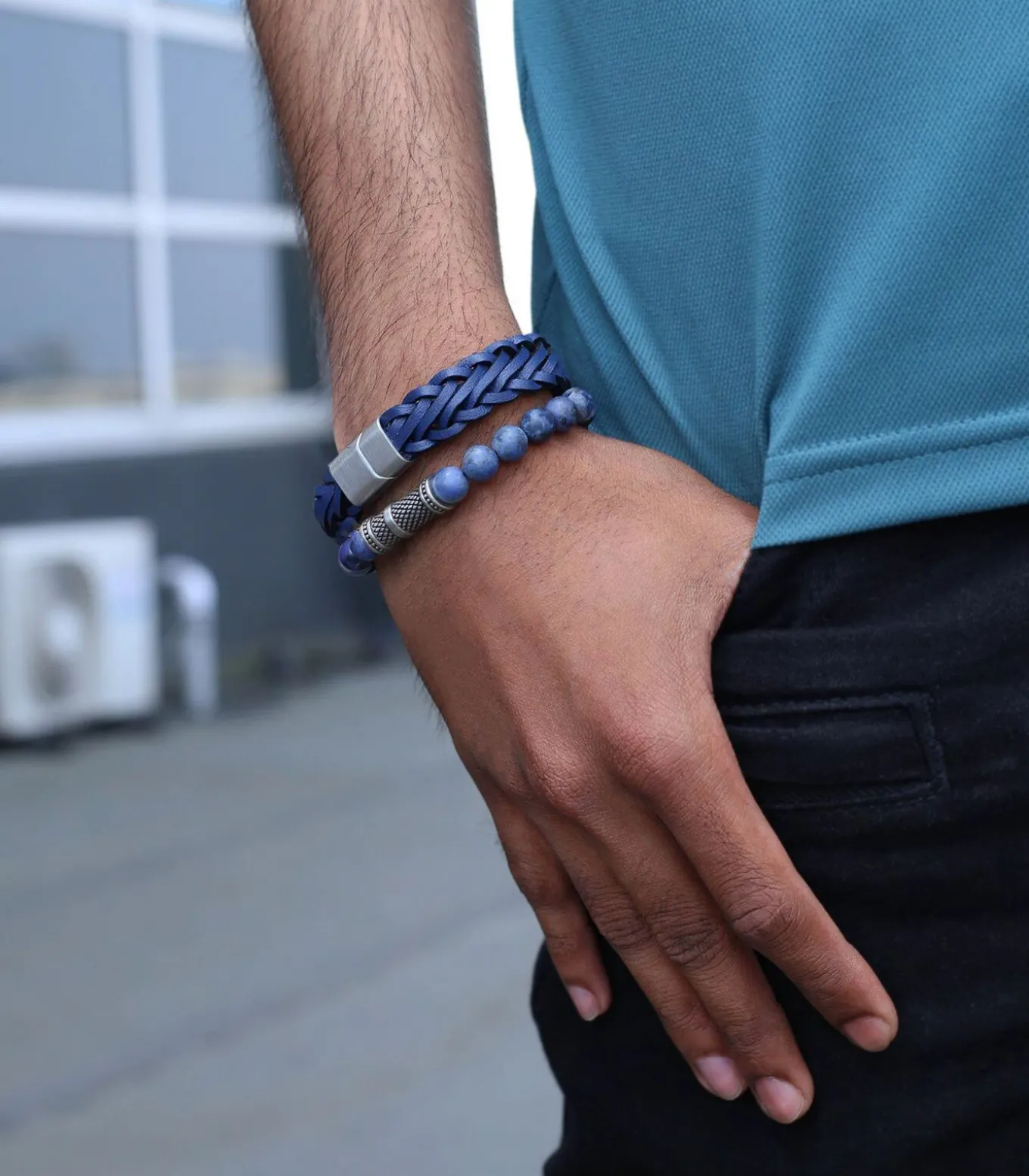 Stalen set met licht blauw leer&dumortierite