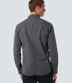 Stijlvol wintershirt met dynamisch all-over patroon