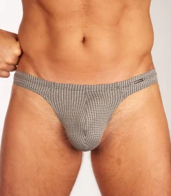 String RED2208