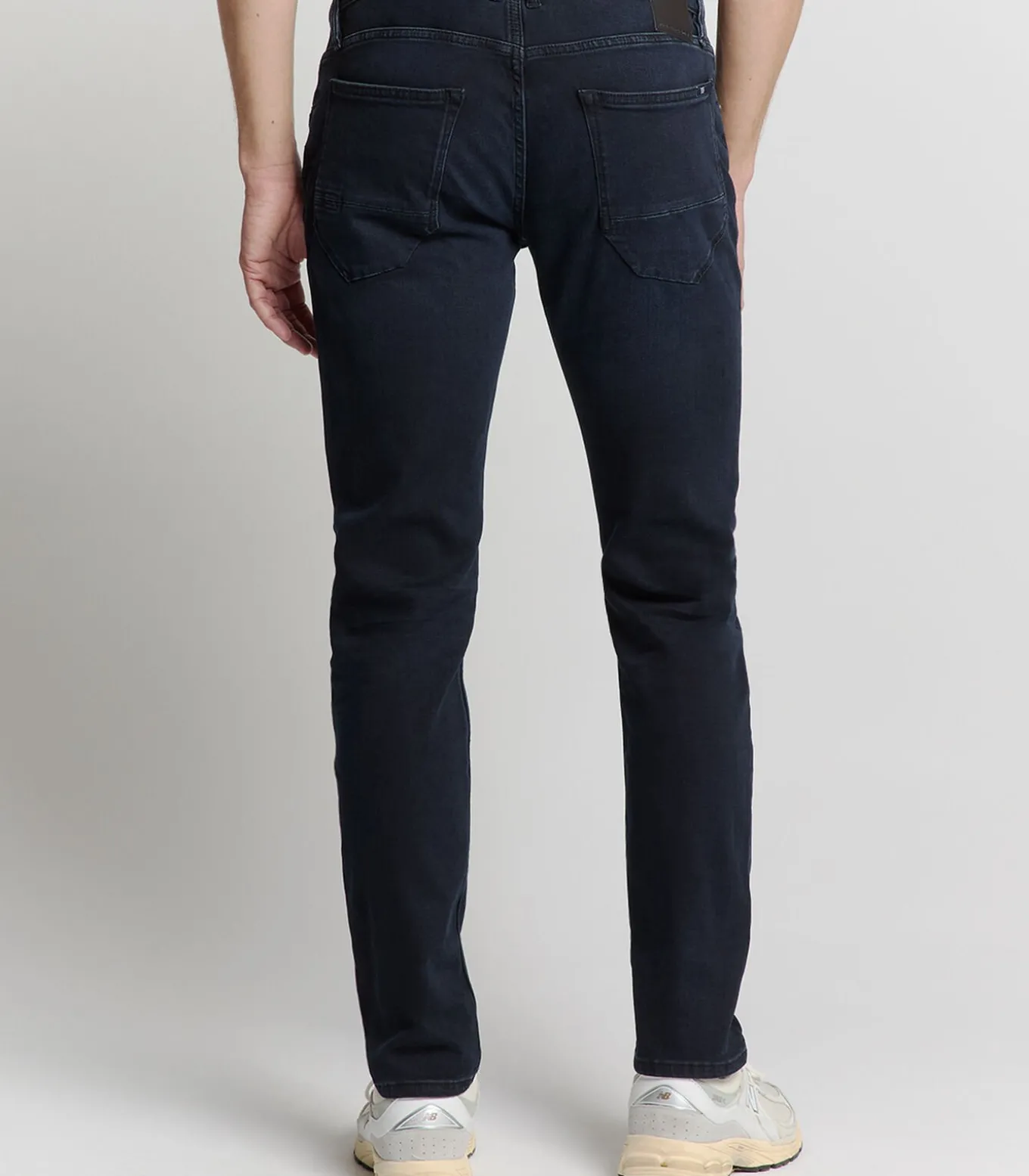 Tapered fit jeans