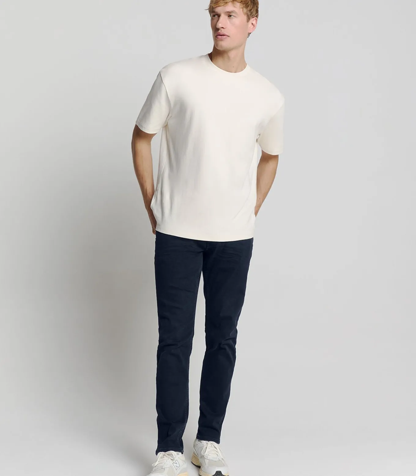Tapered fit jeans
