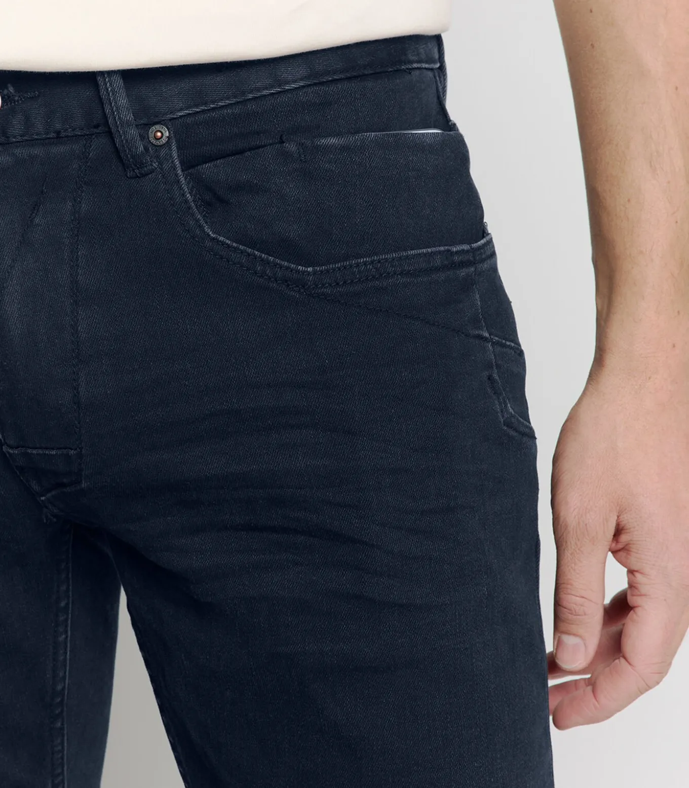 Tapered fit jeans
